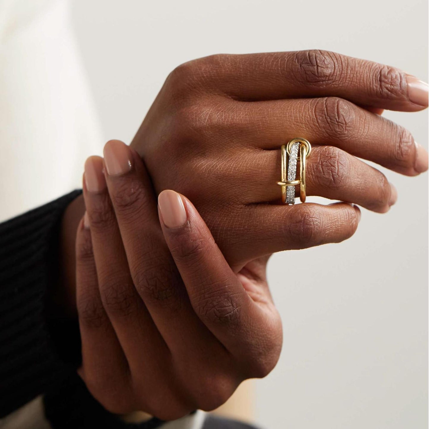 Interlocking rings