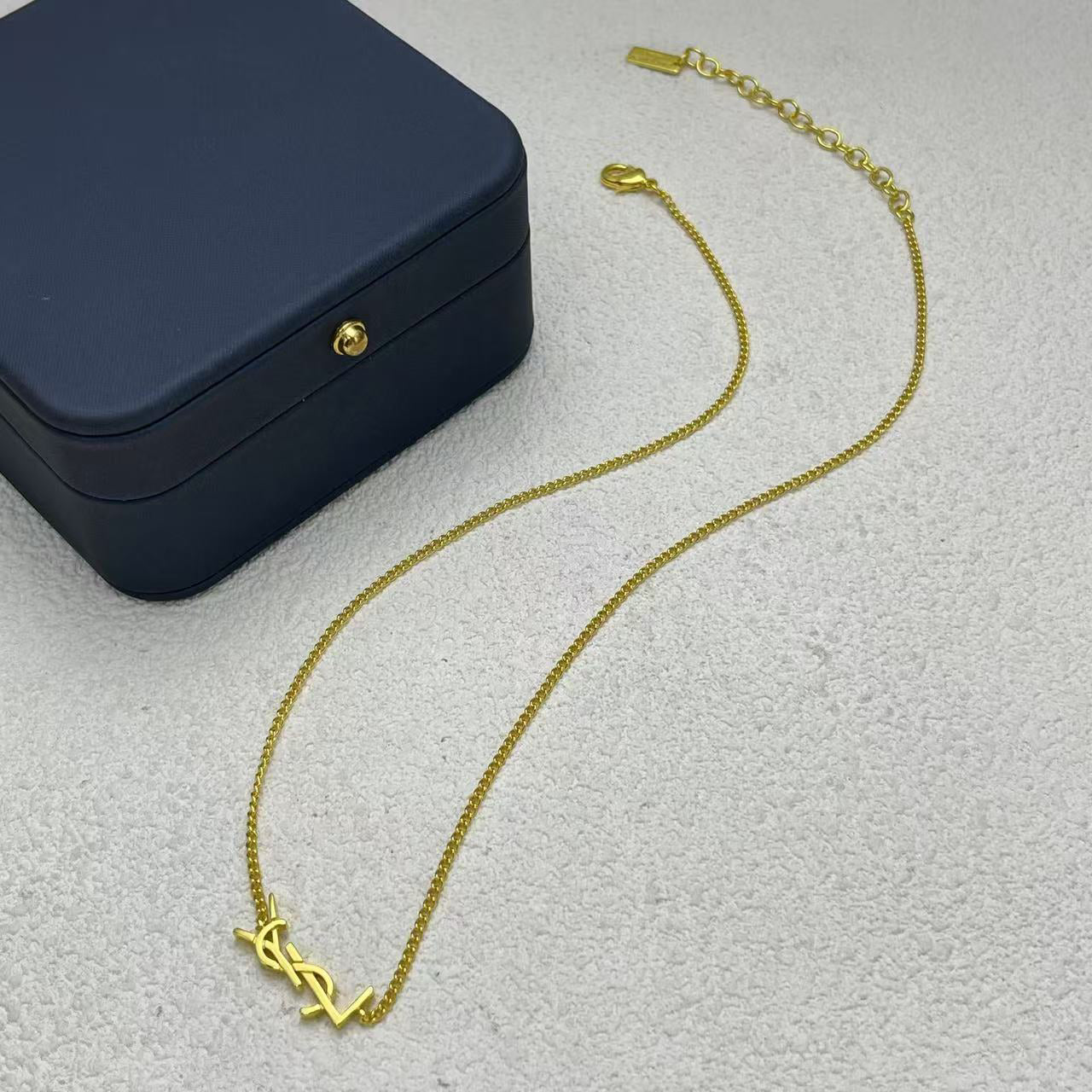 Saint Lau. Necklace