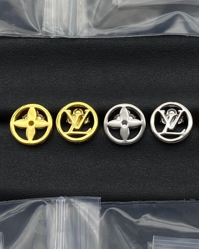 Luxury mix match studs
