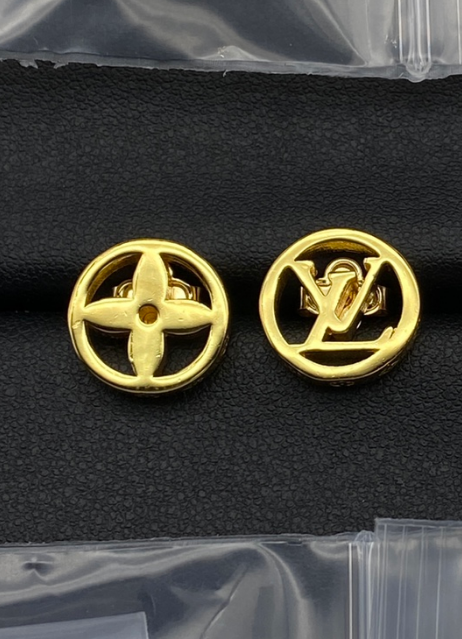Luxury mix match studs