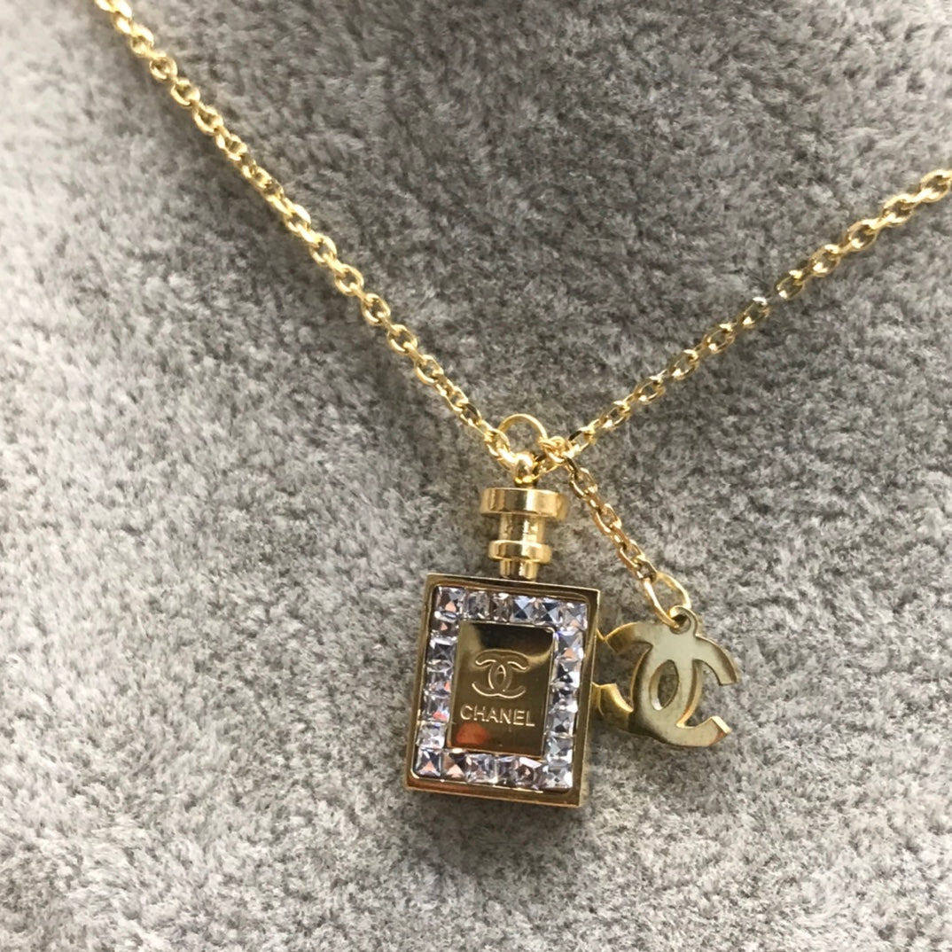 Parfum Necklace