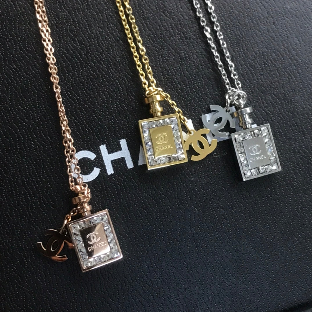 Parfum Necklace